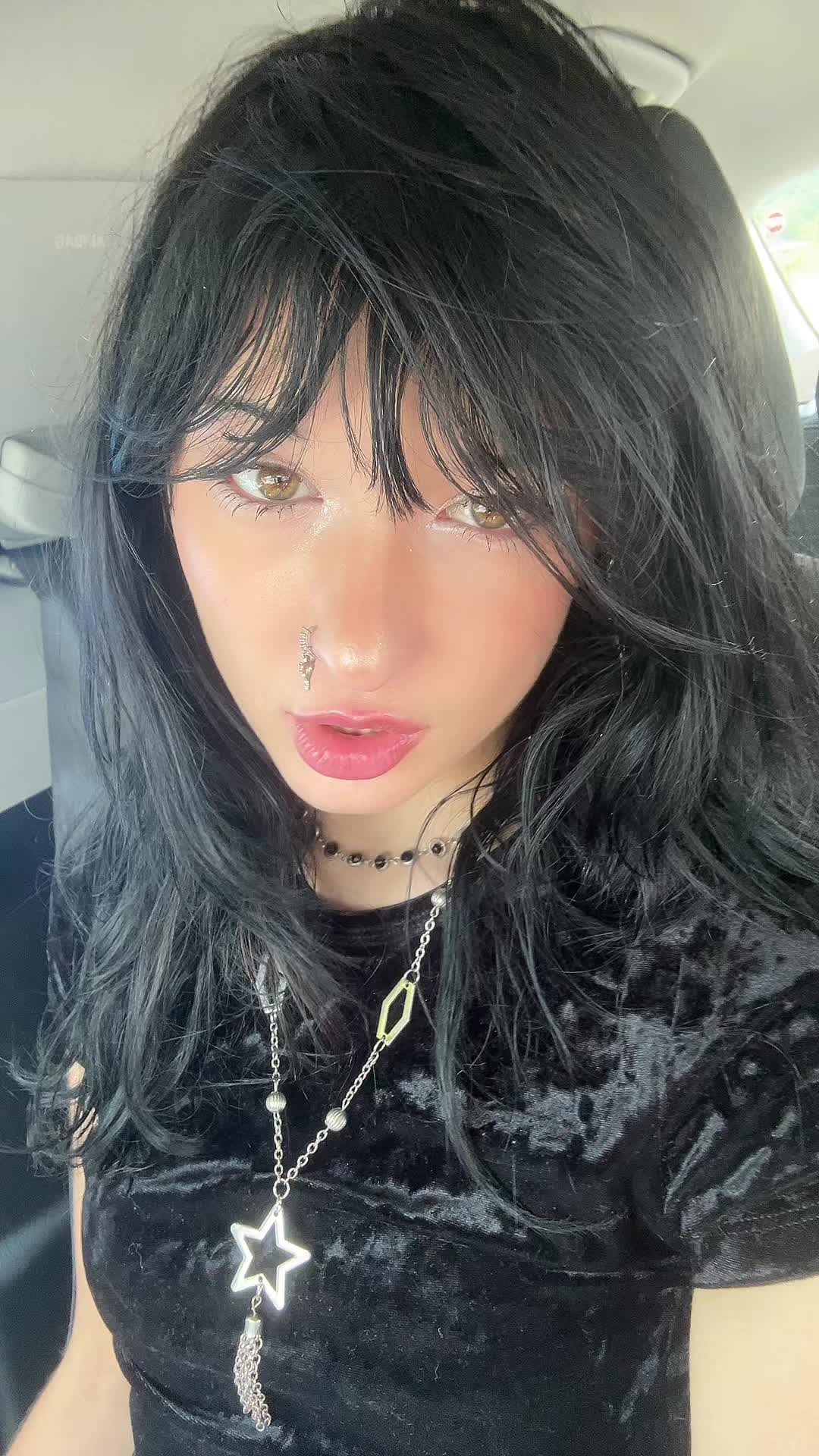@…