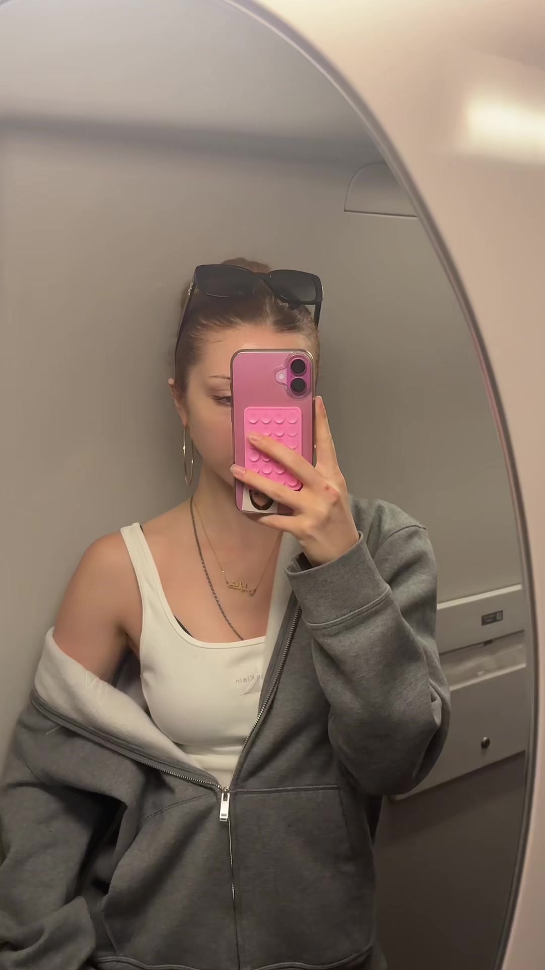 @🐰
