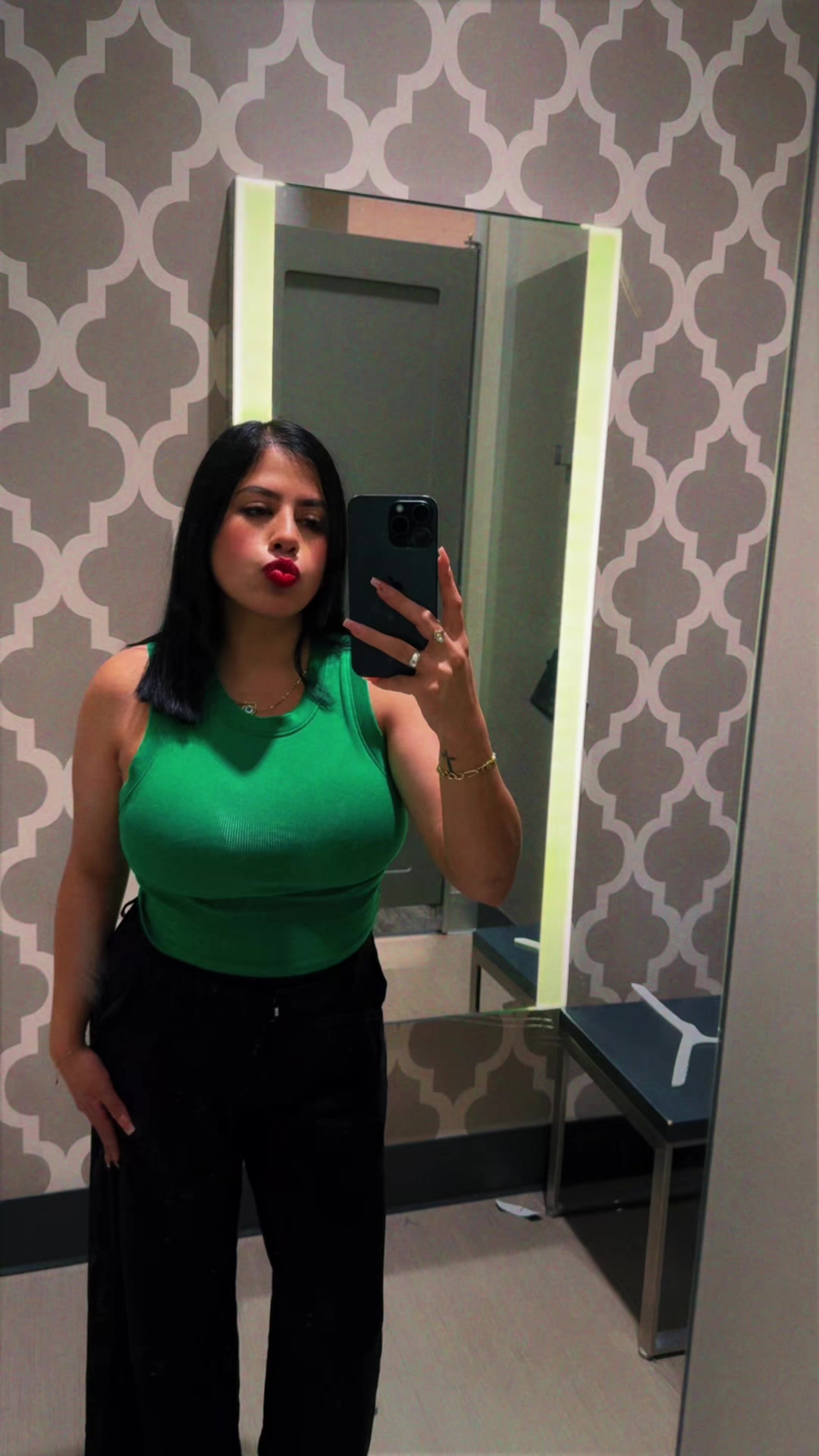 @Carmen Tovar