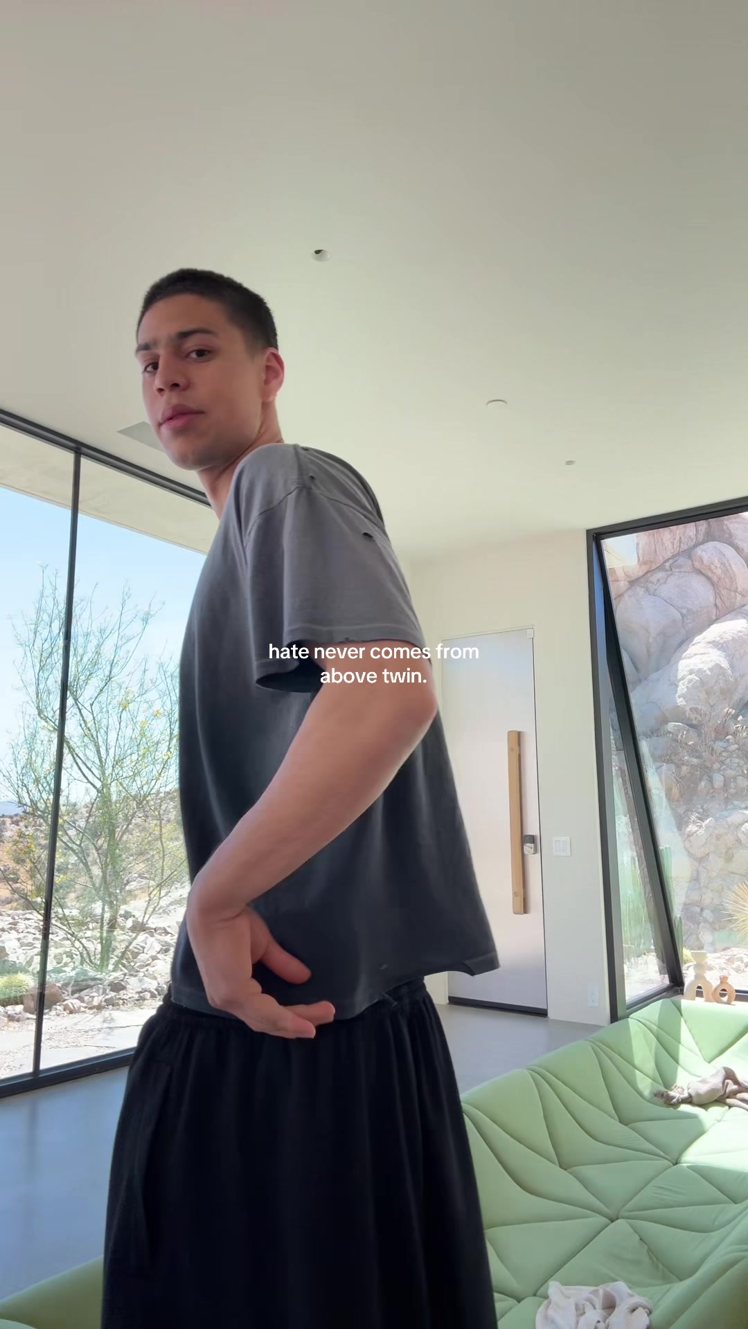 @trimothyneutron