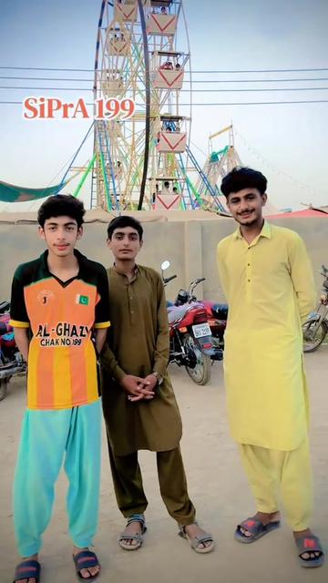 @😎MhaR Sadaqat SiPrA 😎