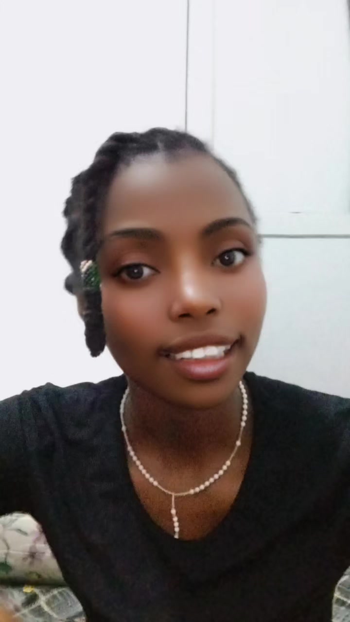 @queen 👑&hearts;️🩷👑