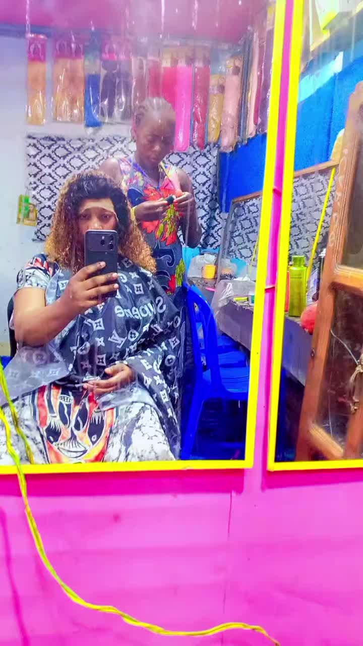 @mputu Sarah