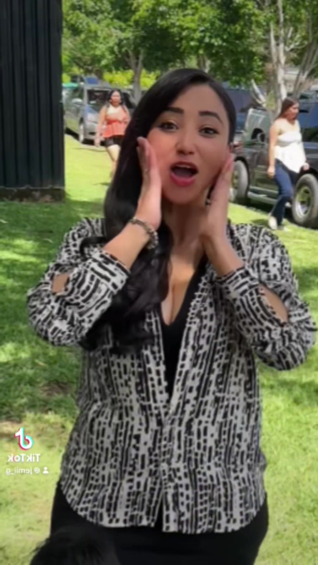 @Jemii González