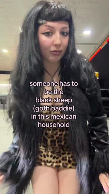 @𖤐☽