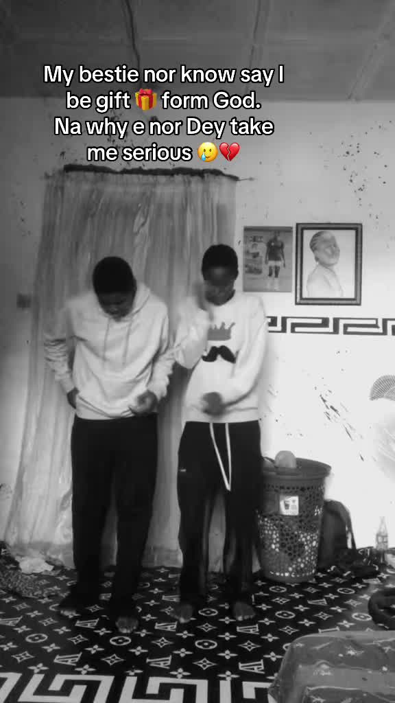 @osatoballer 🌹