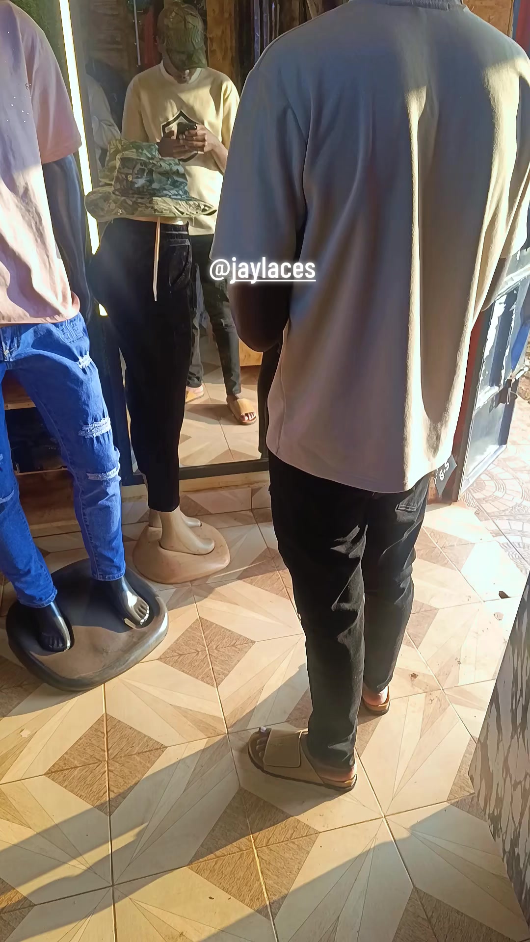 @jaylaces