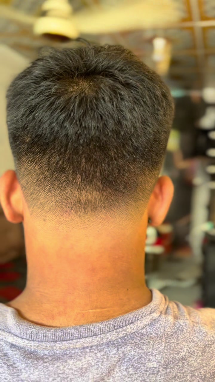 @💈THE ZEESHAN✂️ BARBER SHOP💈