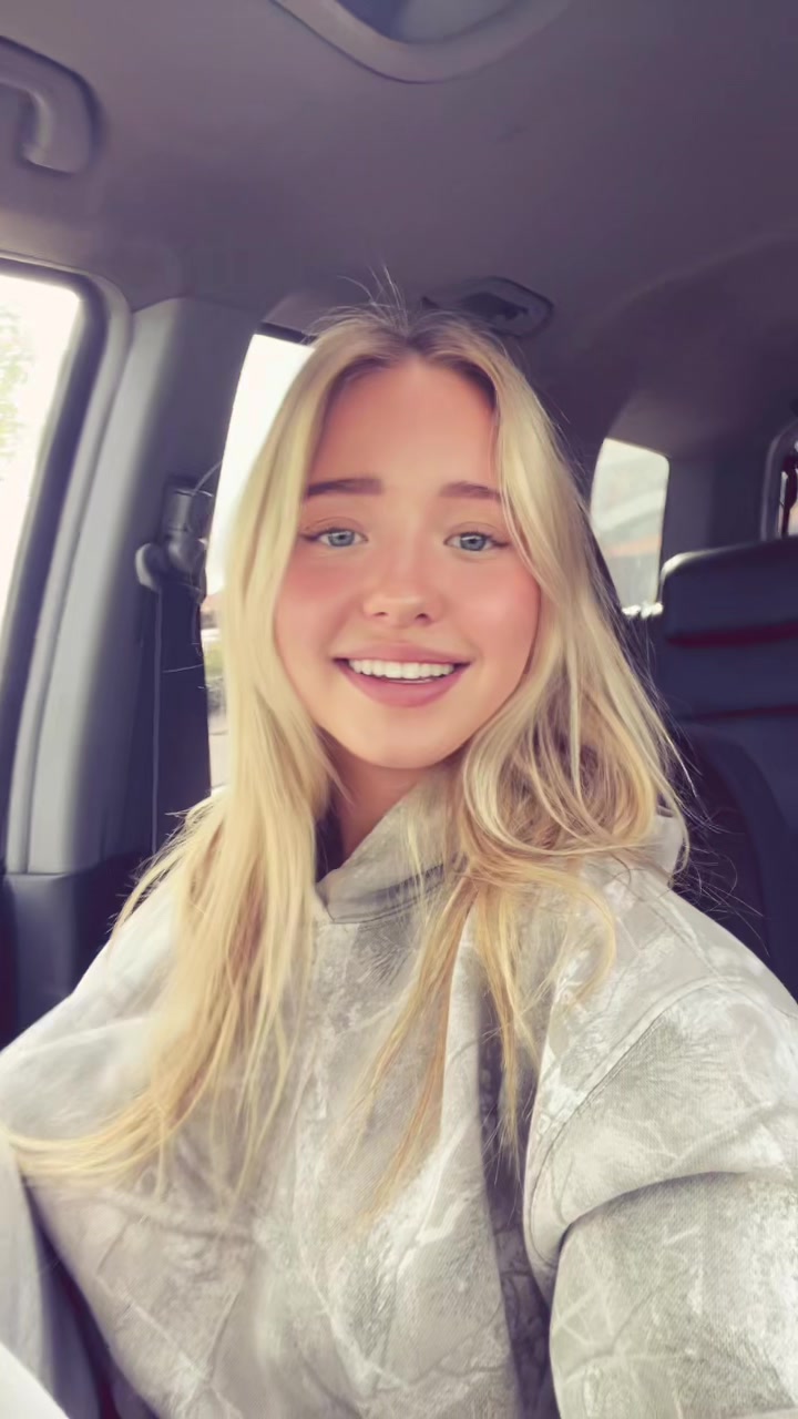 @pinkunicornglitter49