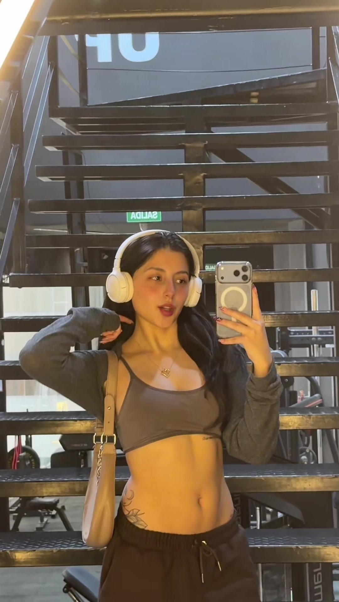 @Mariangeles W