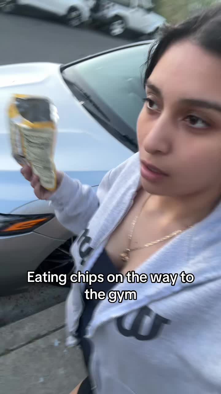 @Yareli