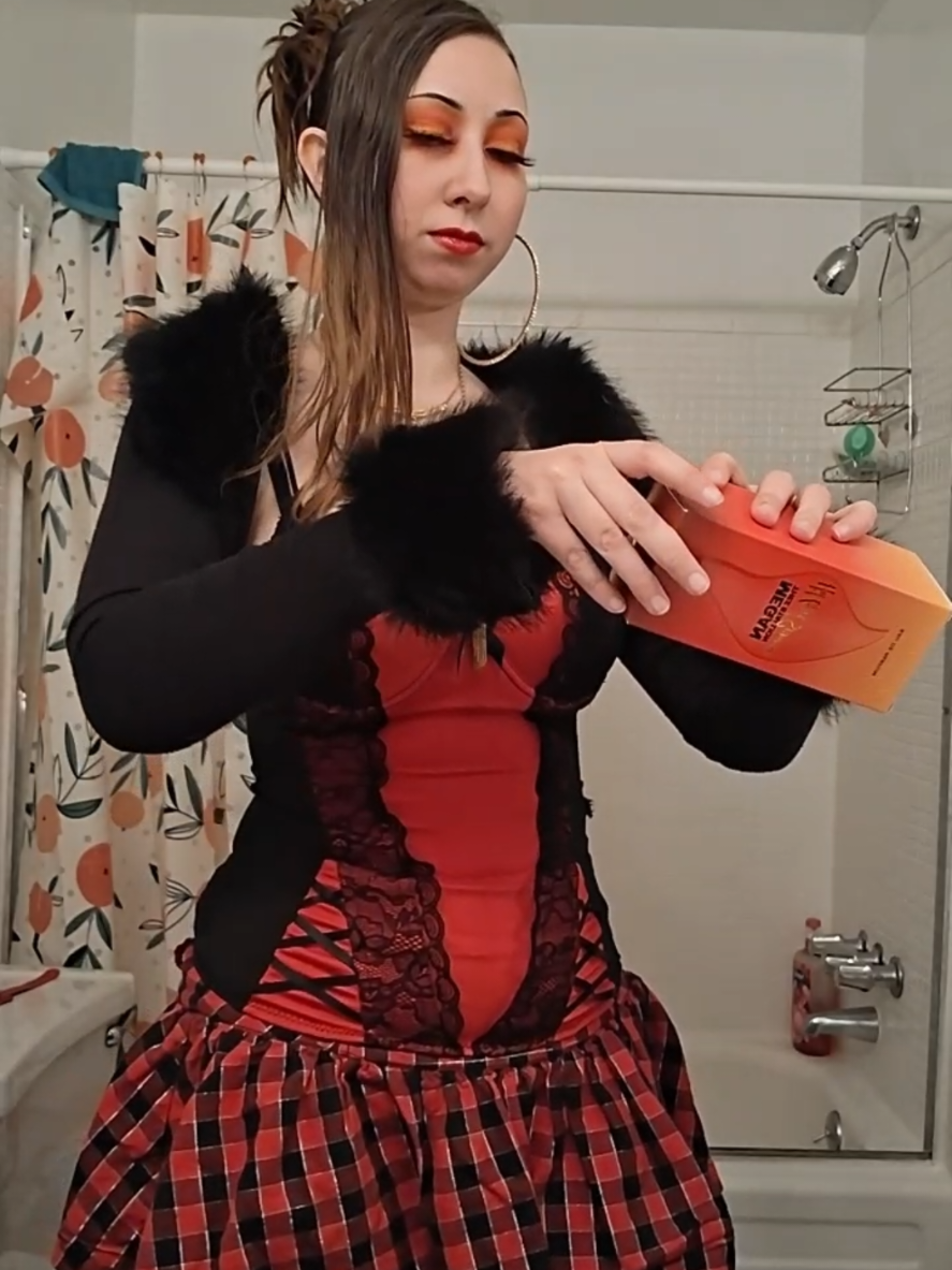 @Goth Goddess