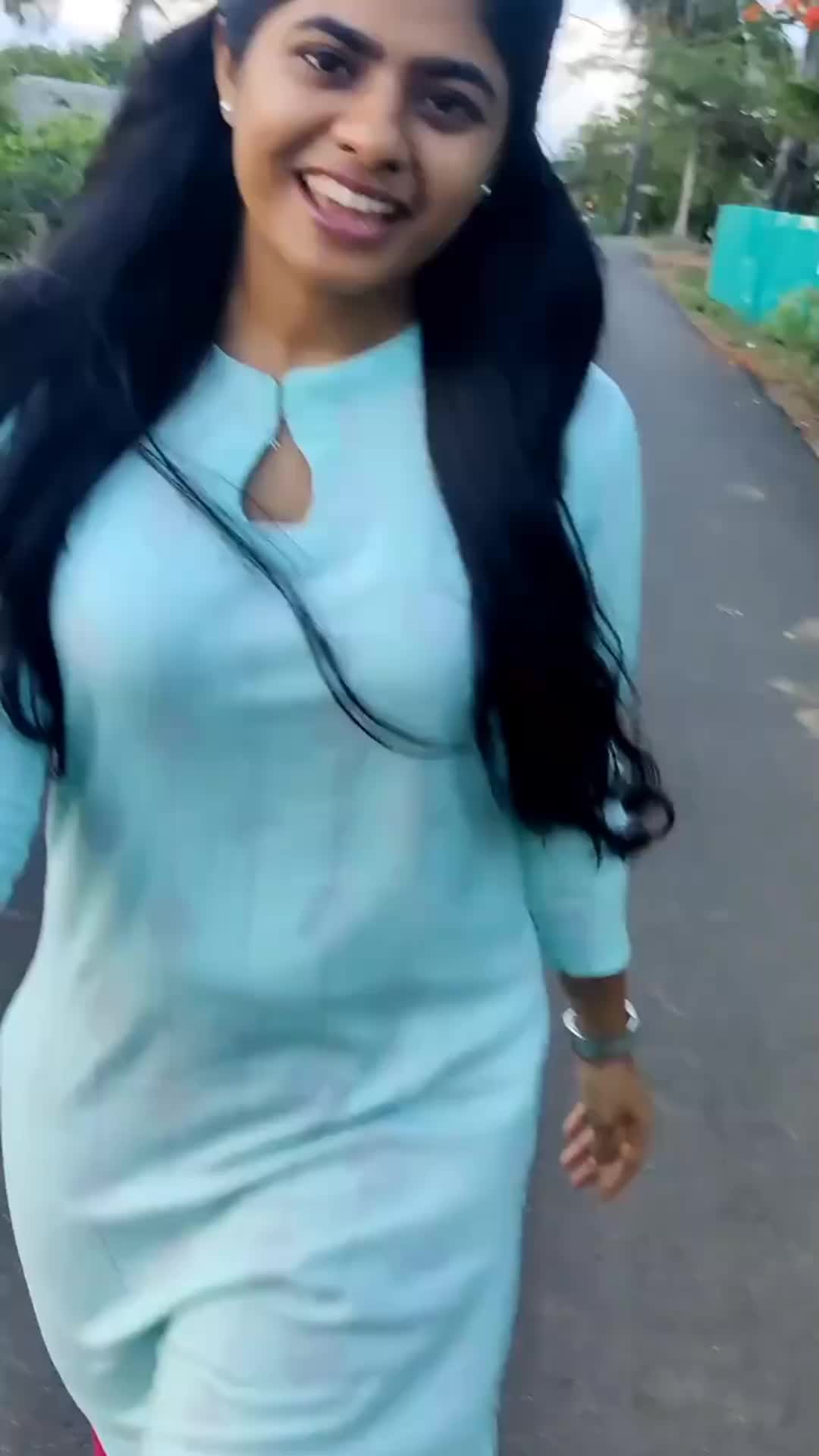 @𝐩𝐫𝐢𝐲𝐚𝐧𝐤𝐡𝐚