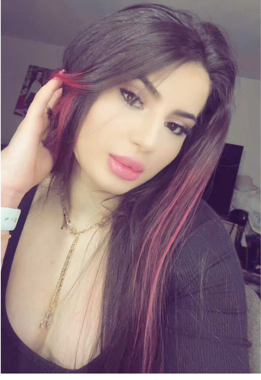 @Alinanicolaee