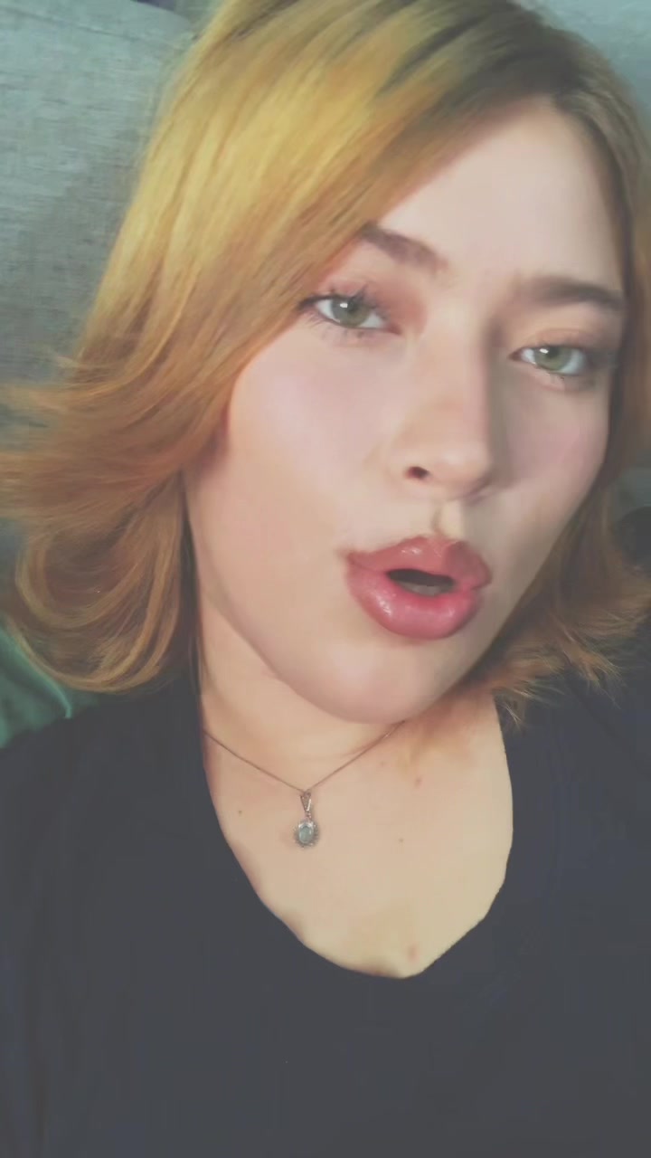 @Julieana