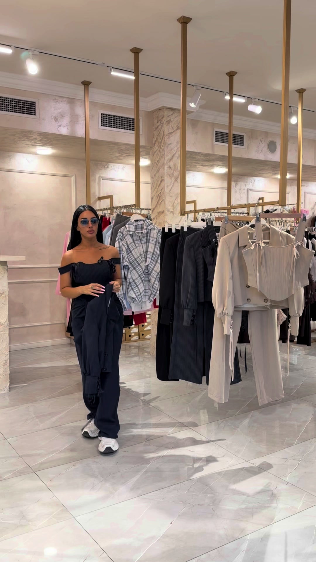 @Vi Fashion