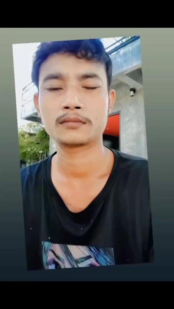 @Zxcvbnm