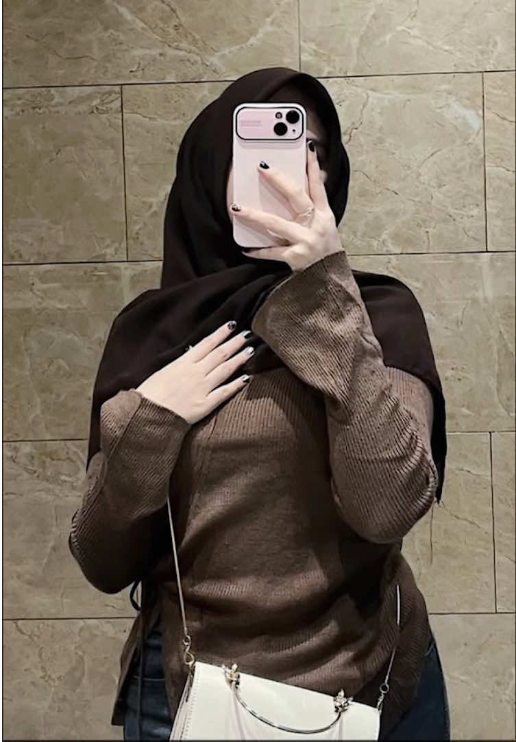 @anniputri5