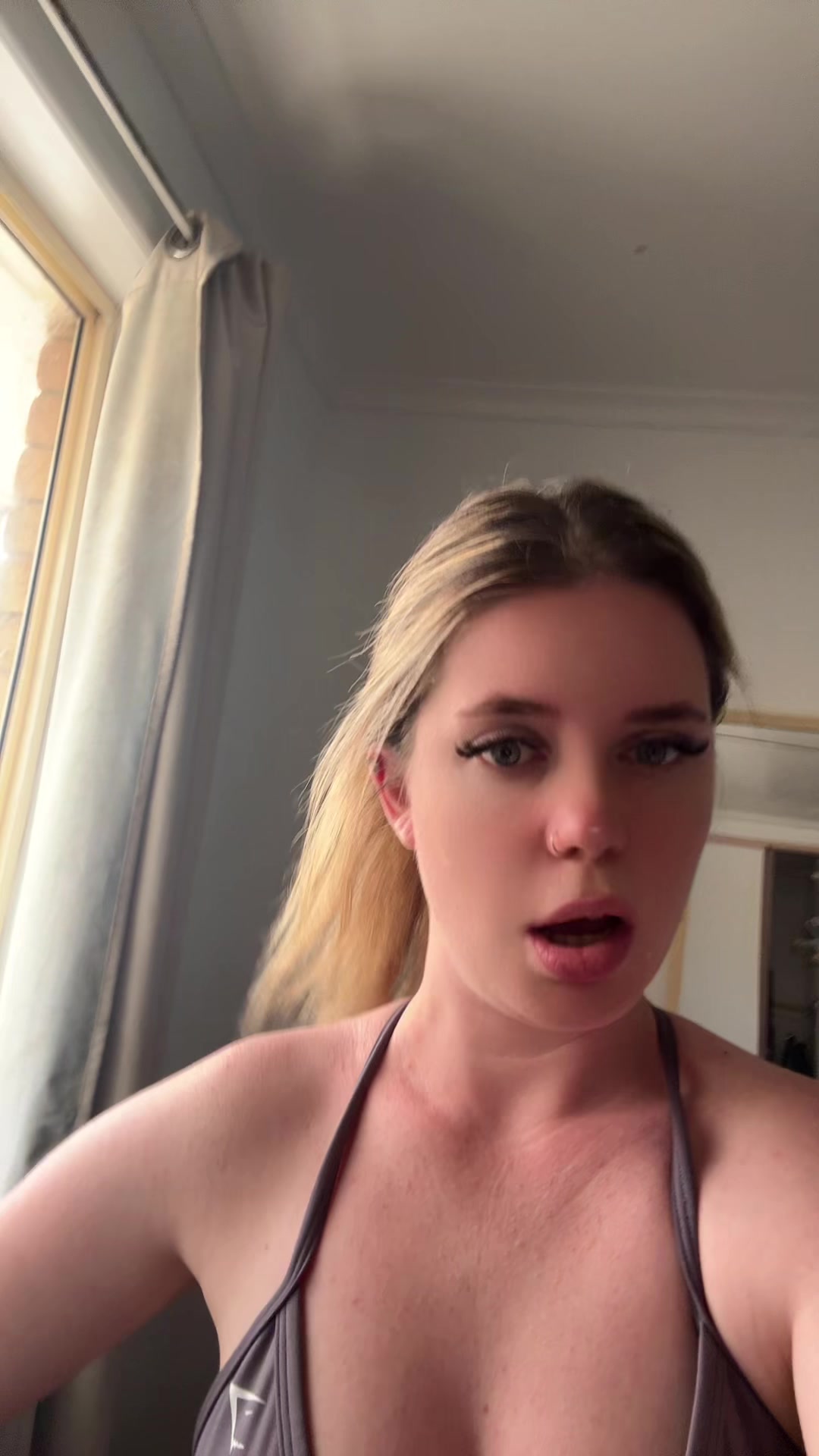 @Em𑣲