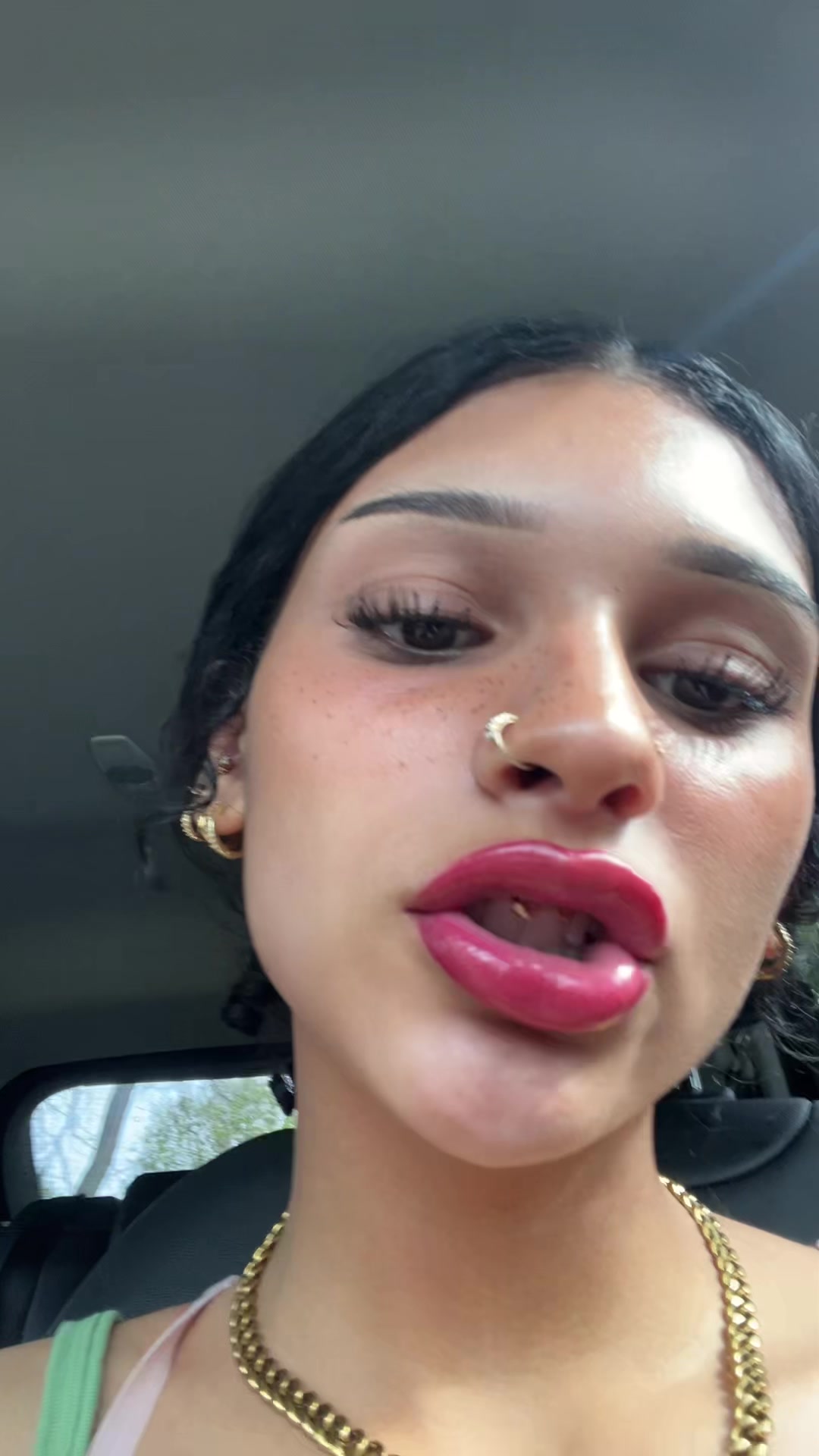 @😊