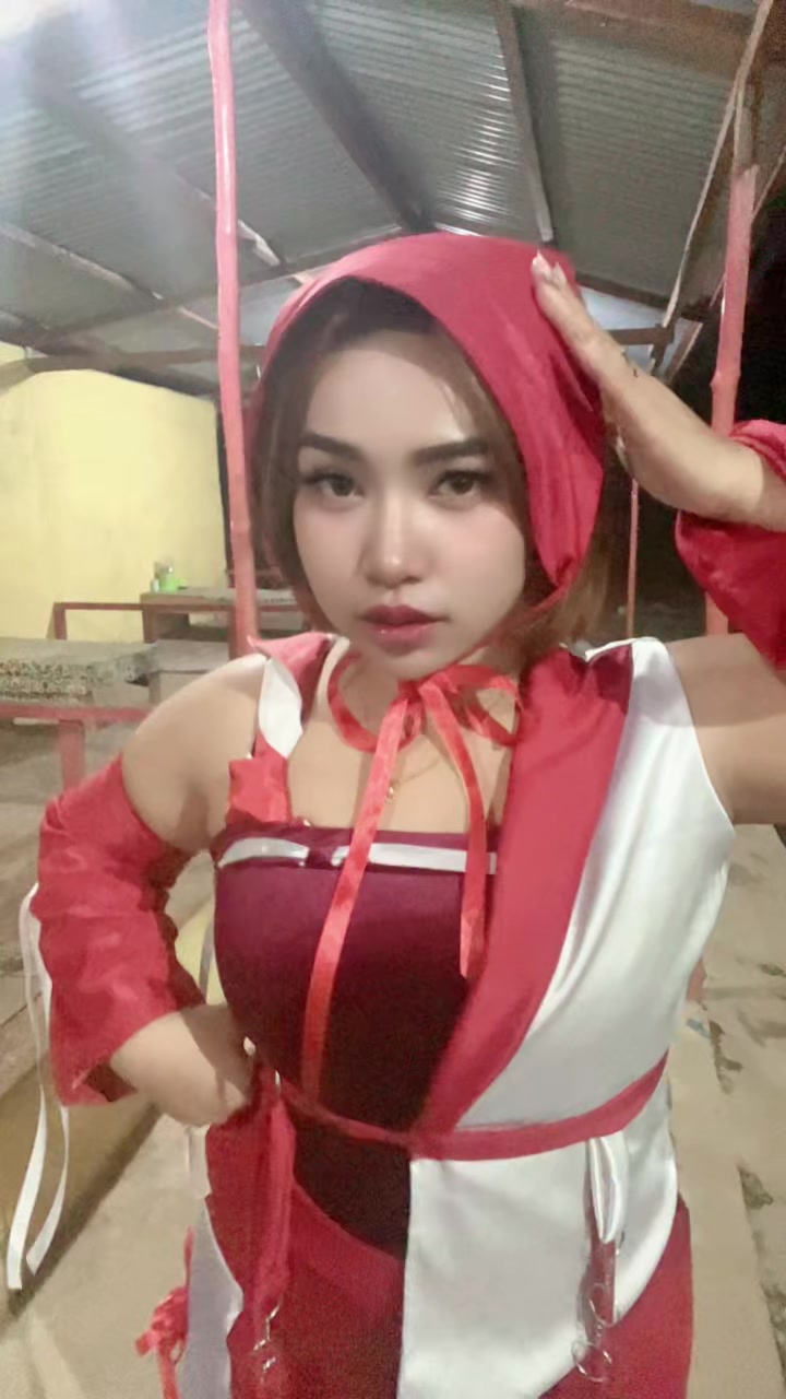 @julia frinella sari