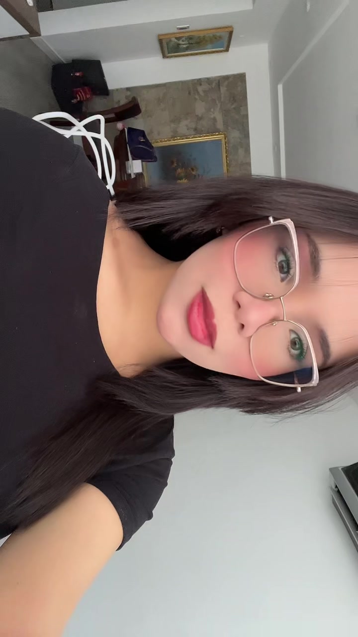 @Bella<3
