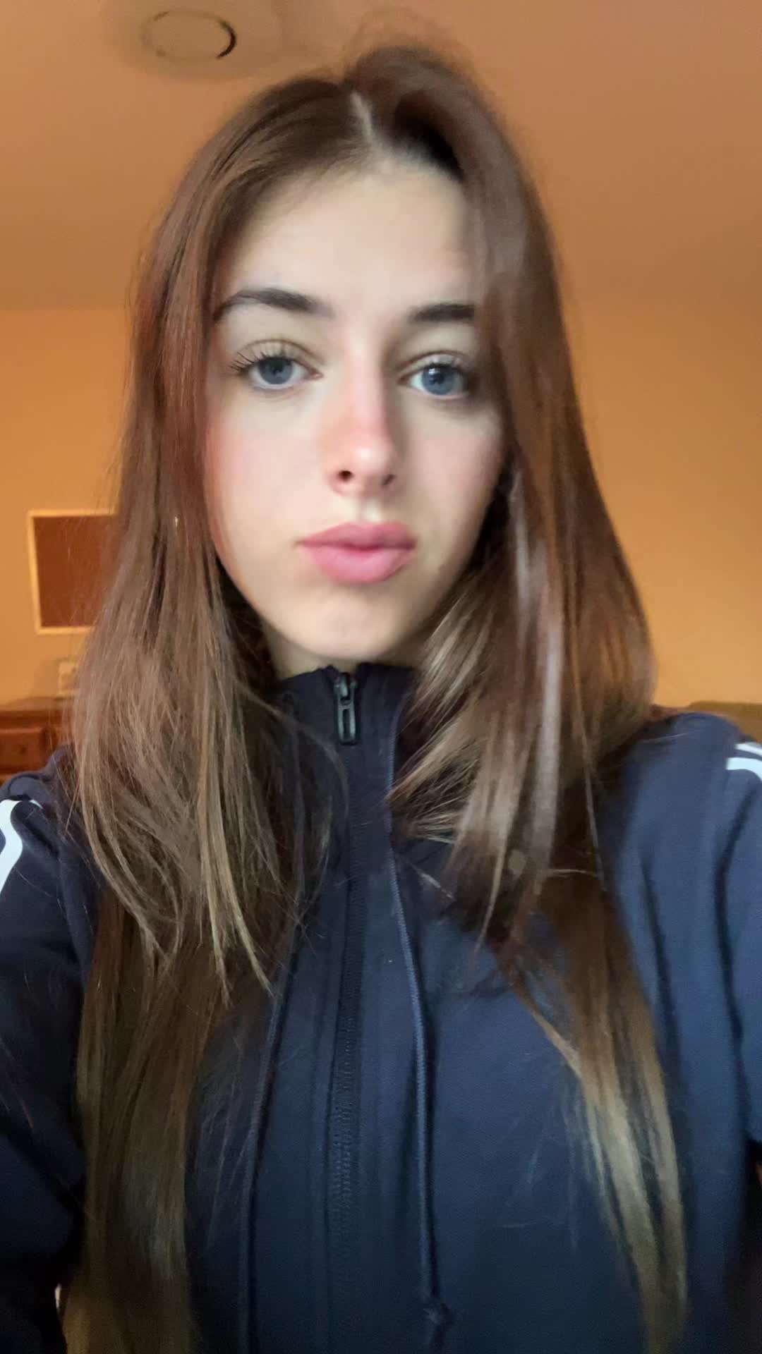 @Mia
