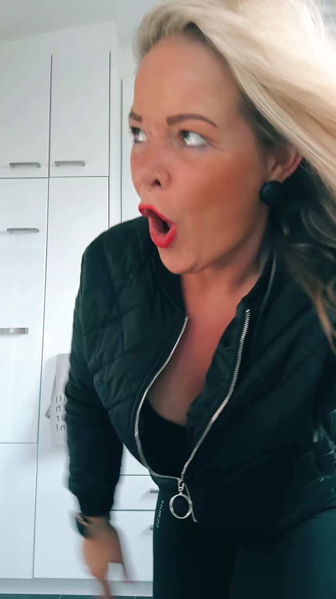 @🎶🇩🇪Janine 🇩🇪🎧