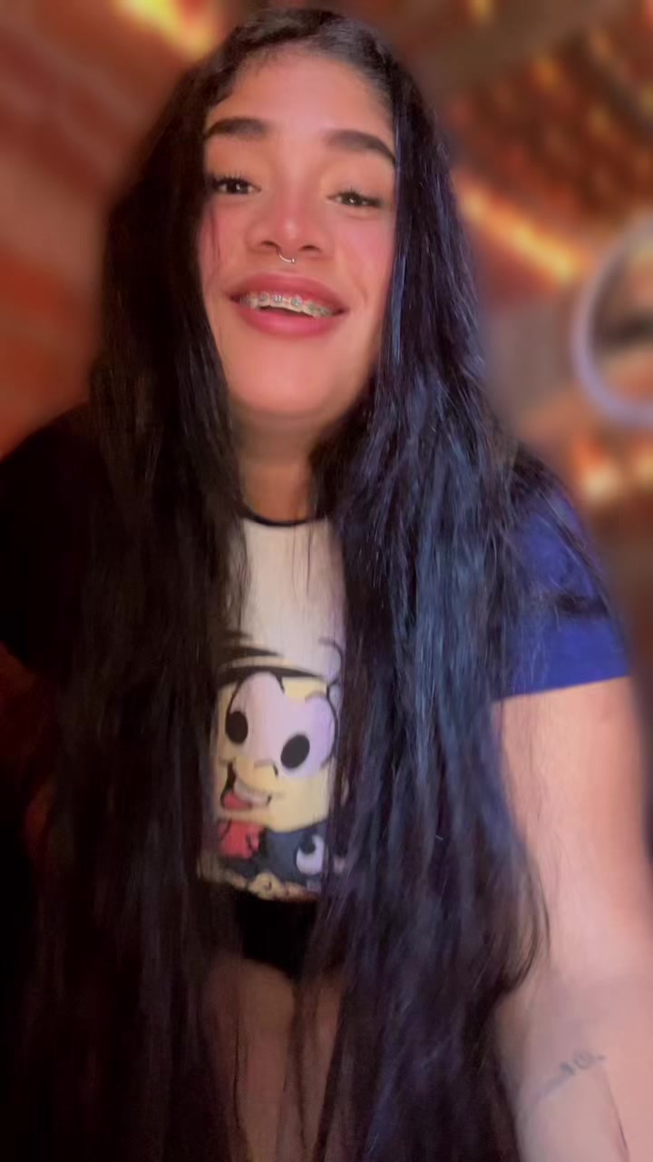 @•𝑪̫𝒓̫𝒊̫𝒔̫۶d’fantasma👻💜🐻