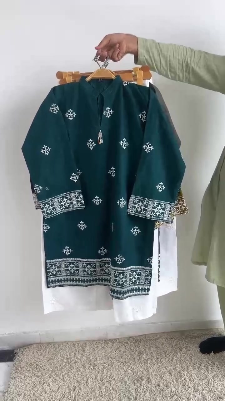 @Madiha Collection