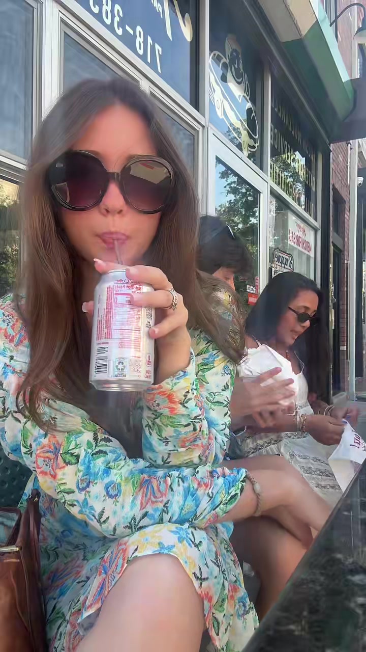 @Mae