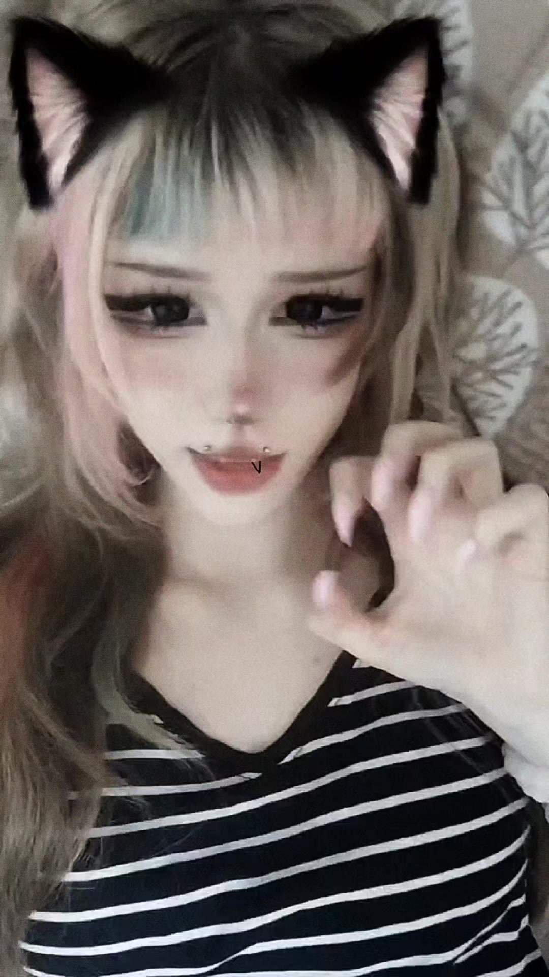 @𝓜𝓪𝓷𝓭𝓻𝓲𝓼♡