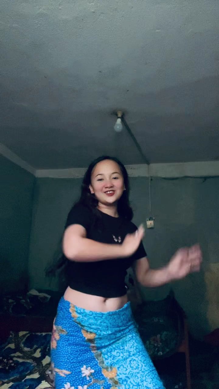 @Tenjin Pemba Muktan🧿🖤