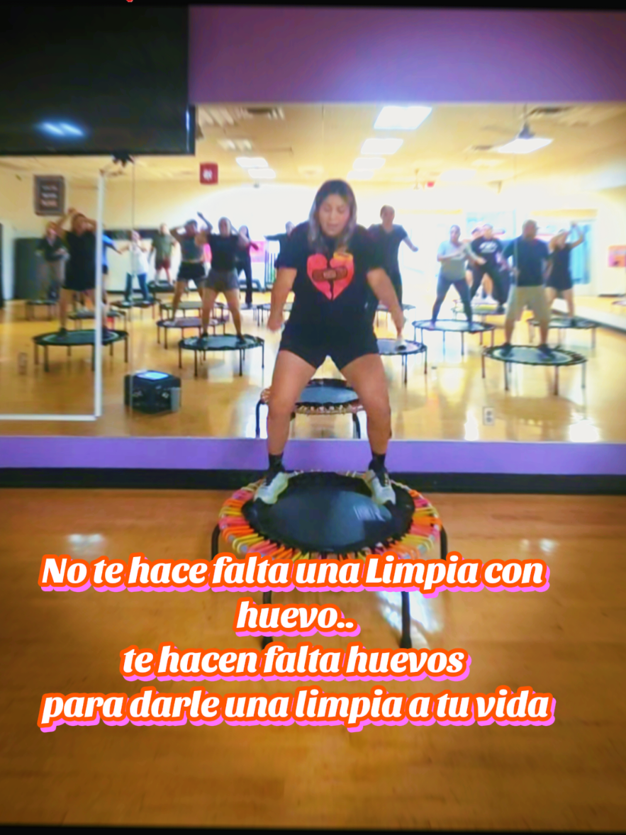 @Ari Alvarado jumping studio