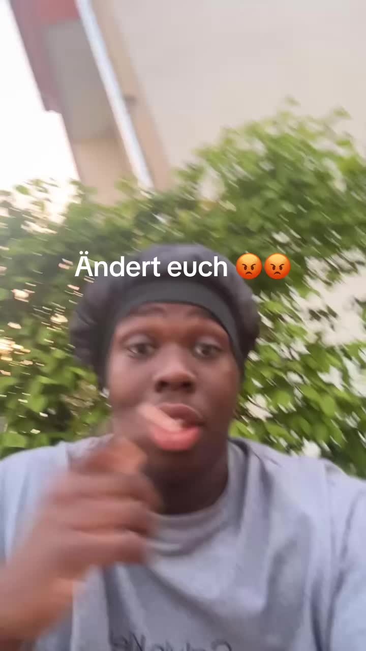 @Drew🇬🇭