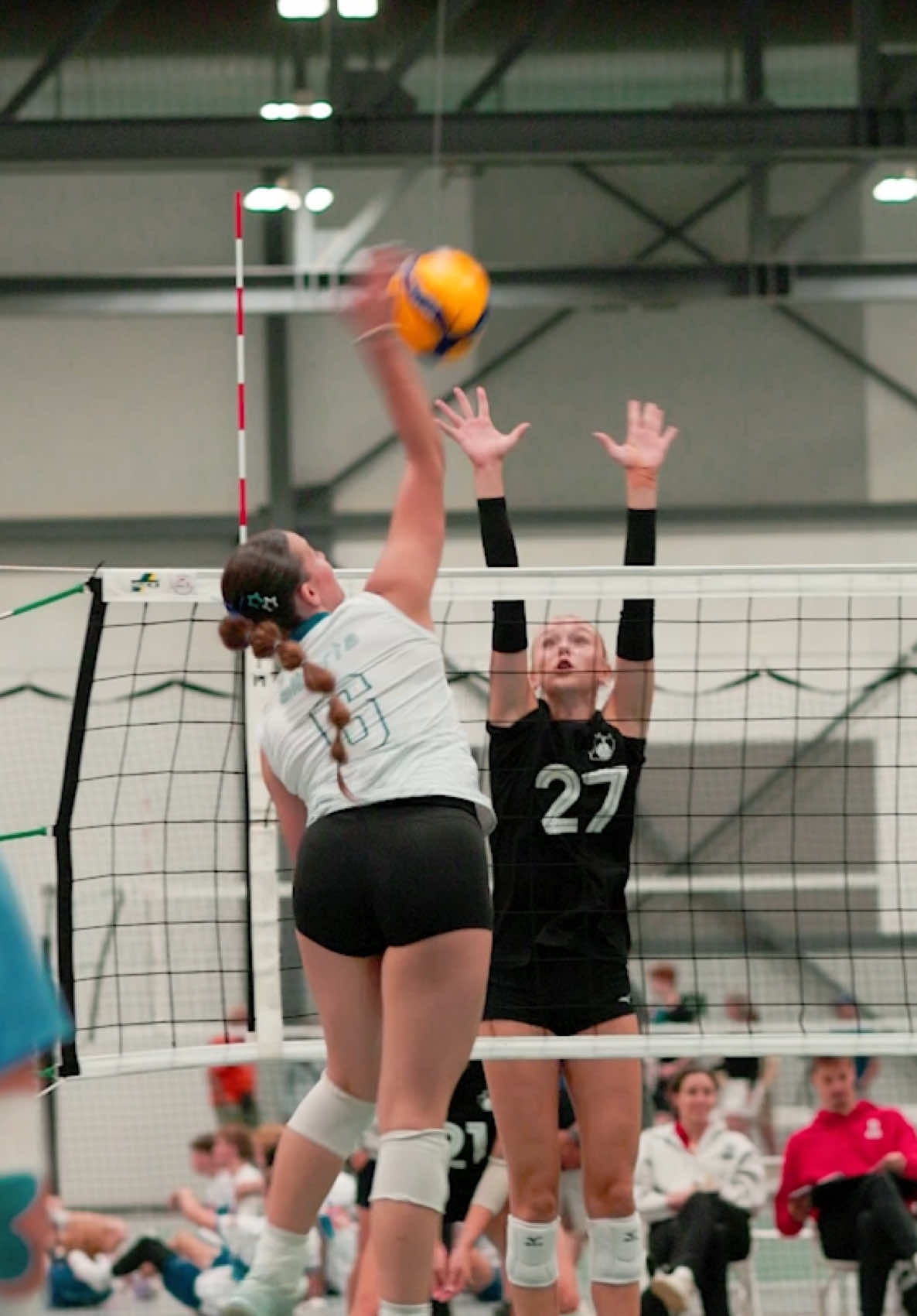 @Volleyball Canada
