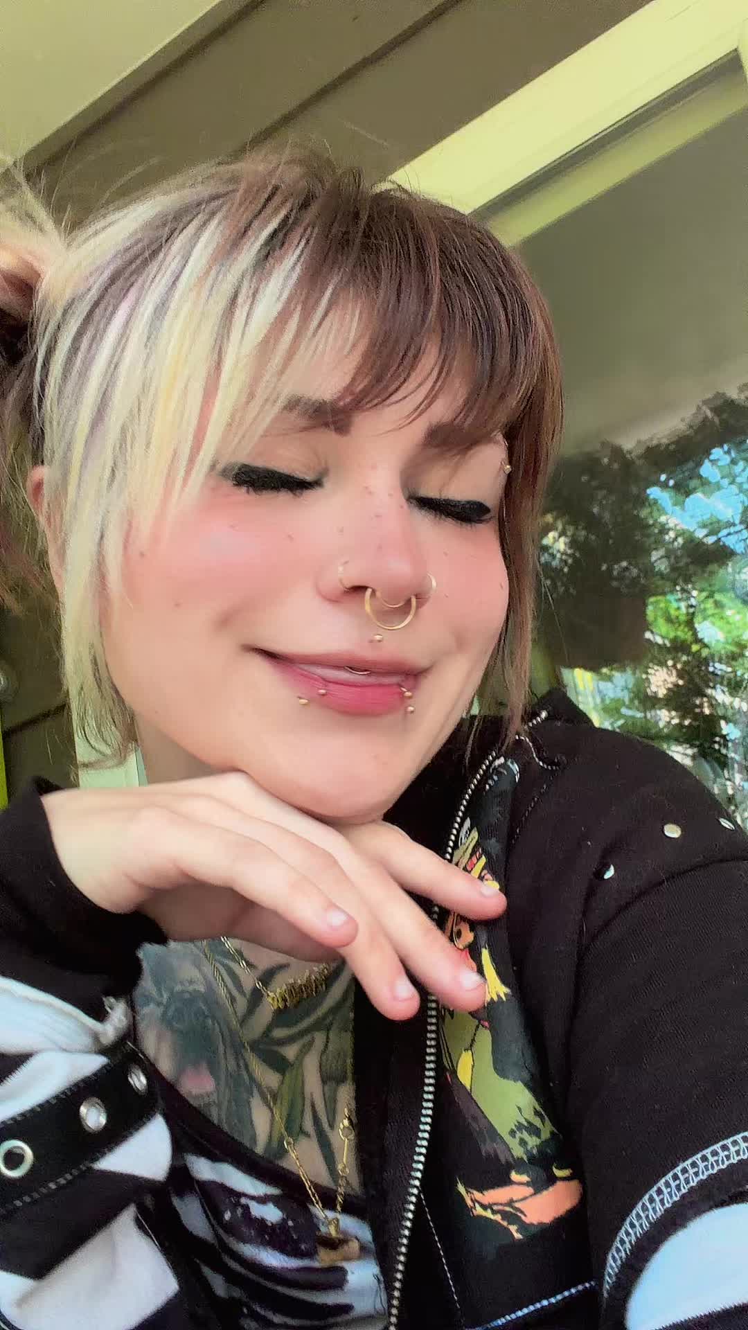 @ThemRedneckEmos