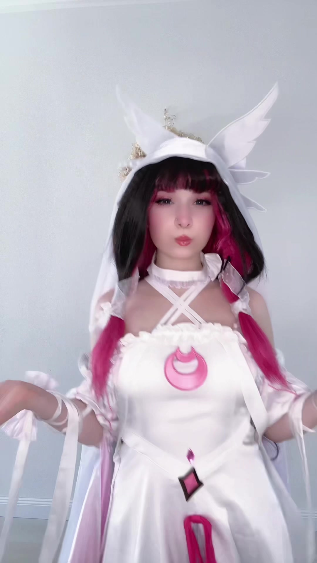 @s.akura.cos