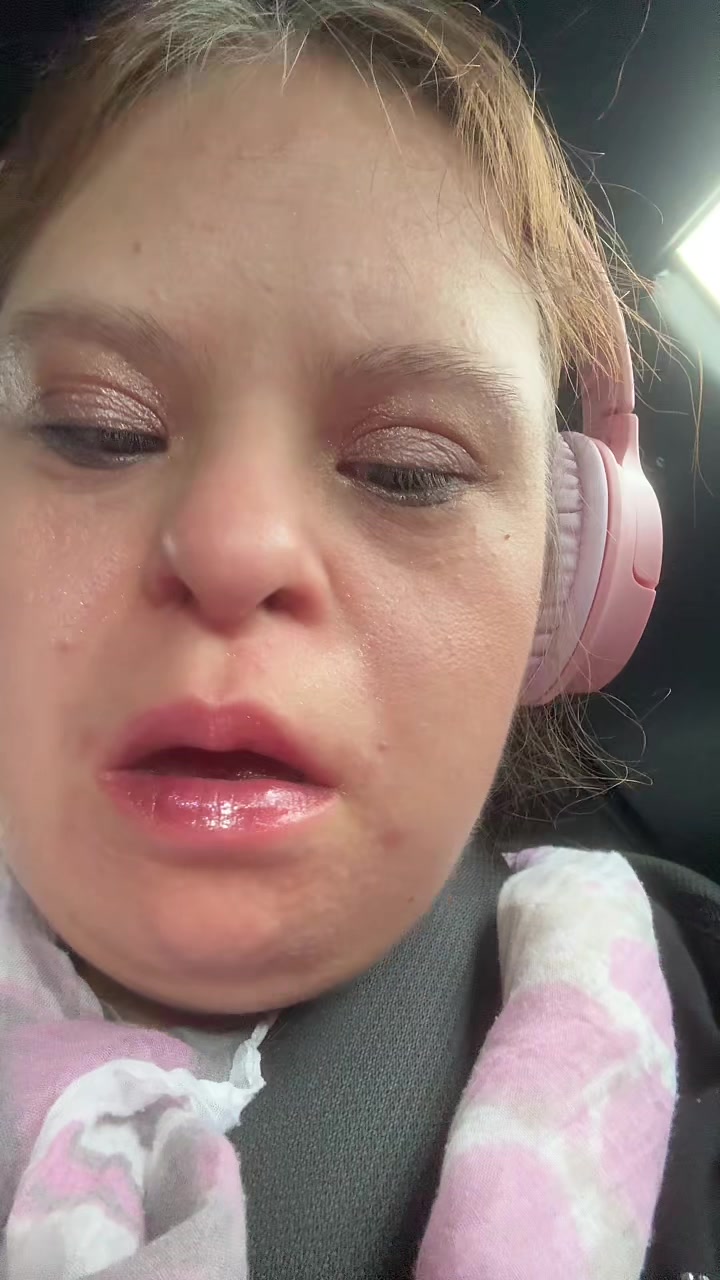 @nicolekeller92
