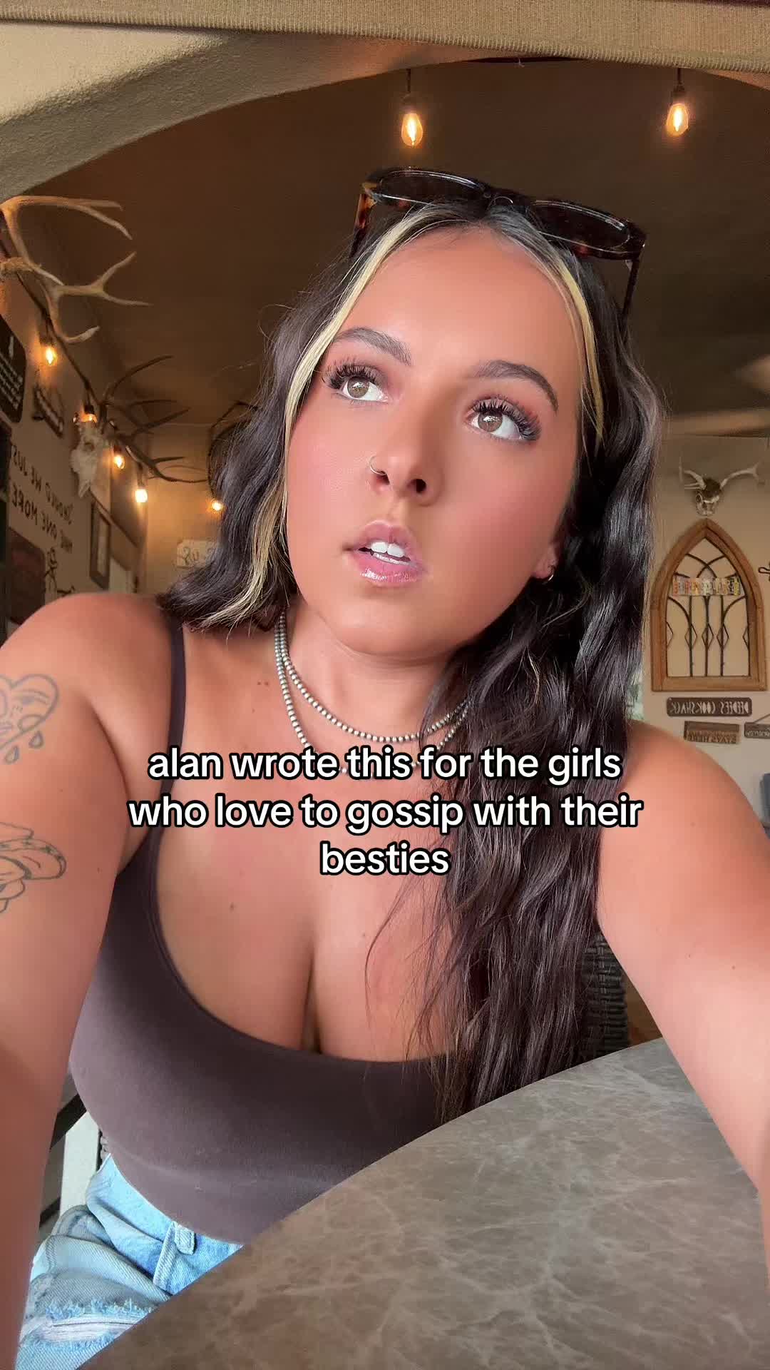 @pikivids_