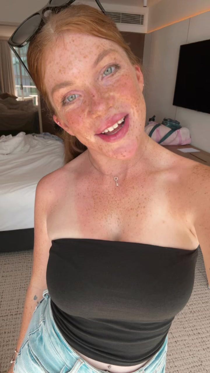 @hollysherwood22