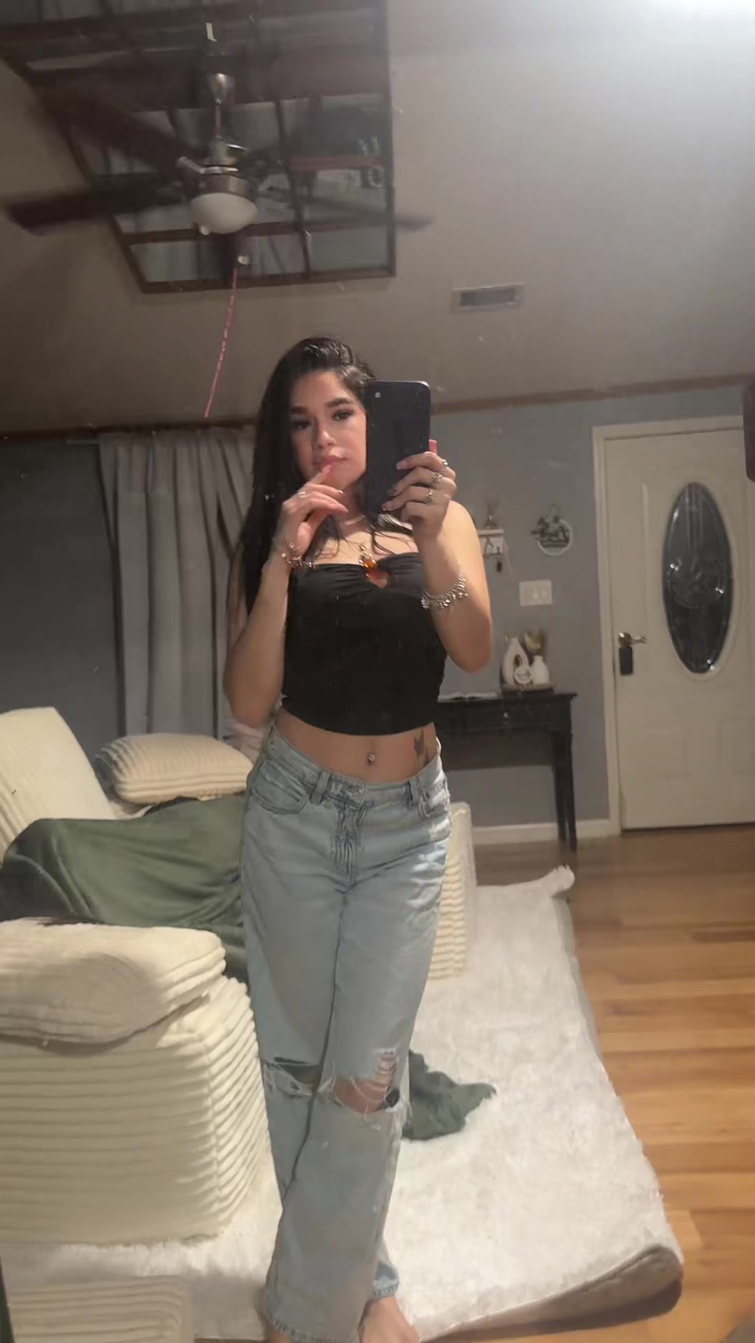 @️