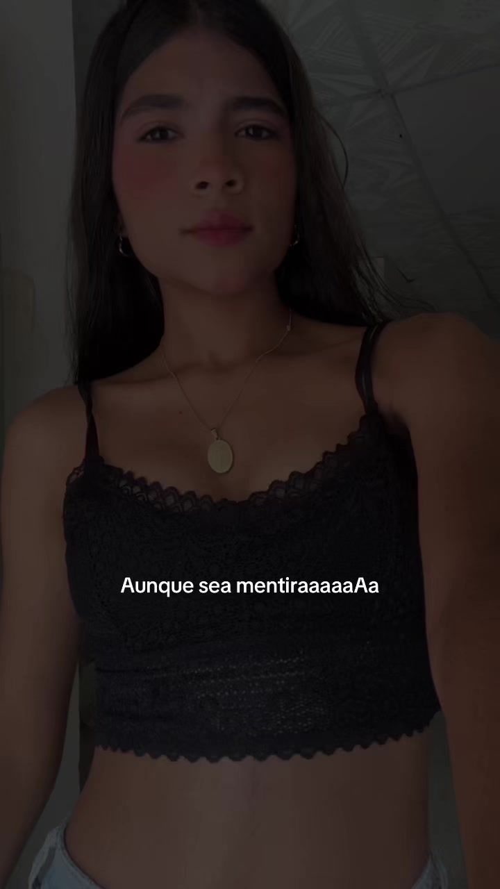 @🦦