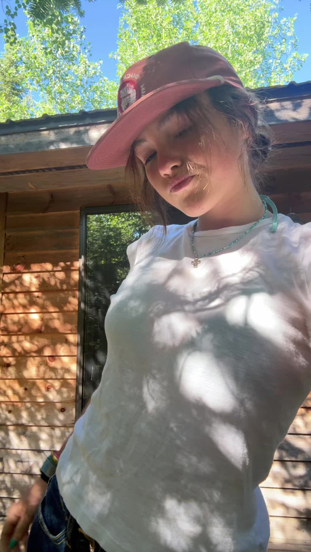 @addienessel
