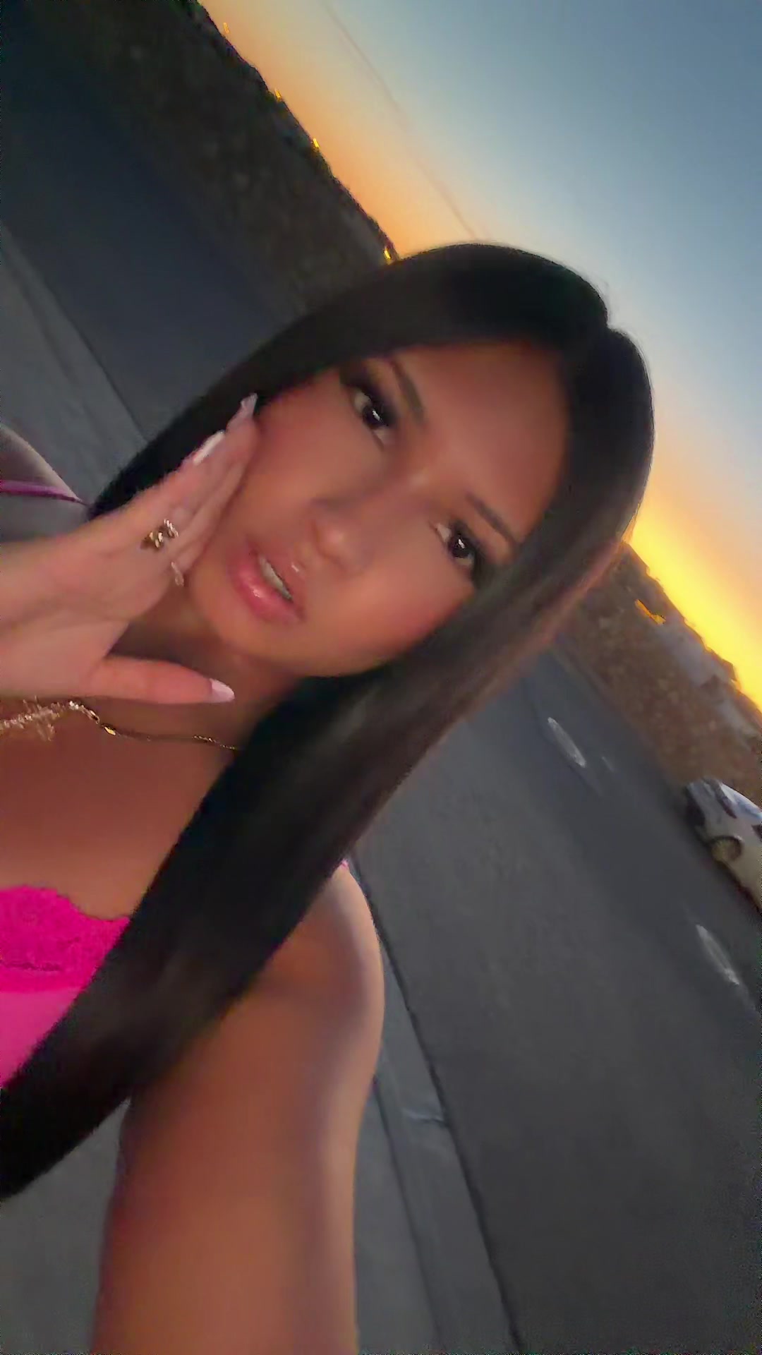 @yamila