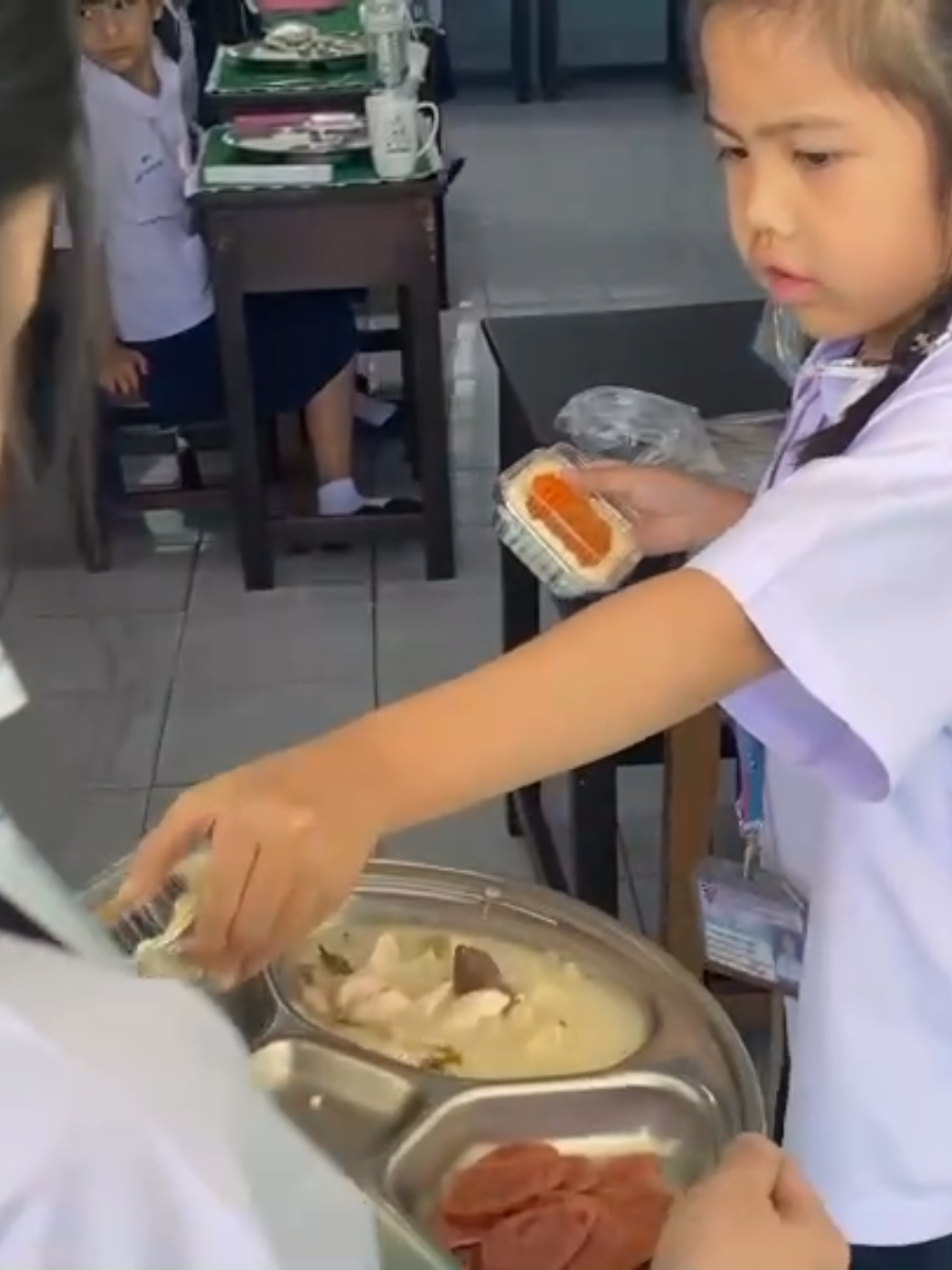 @ครูวงค์ชนิตา ปัทมาคม
