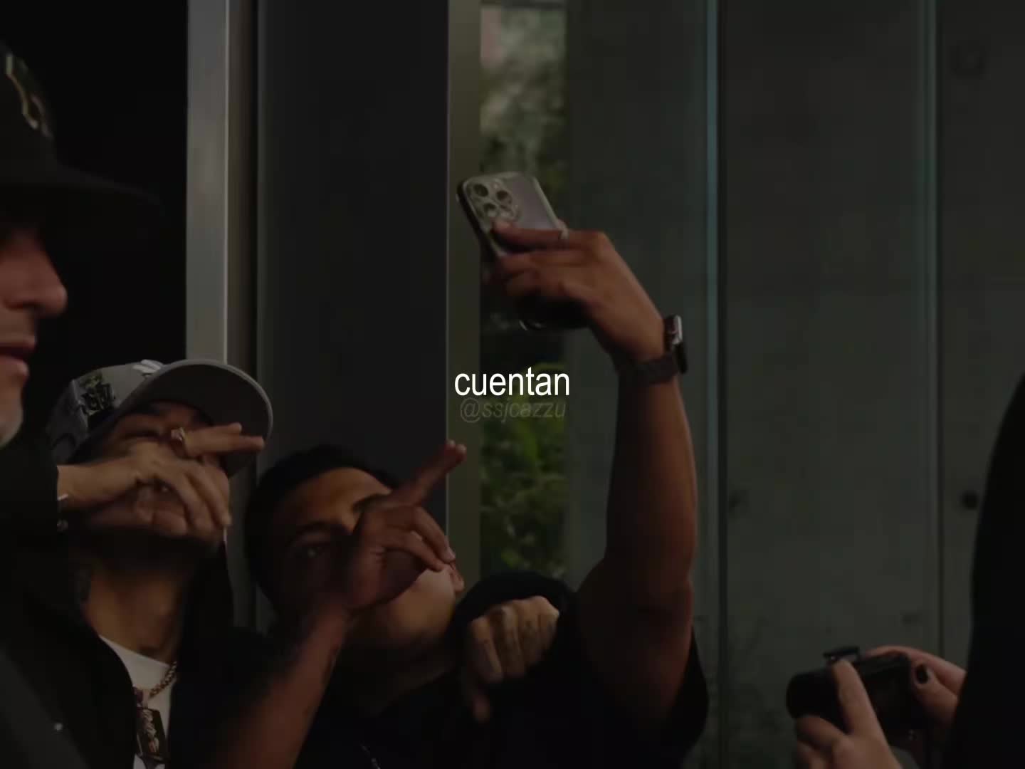 @y⁵