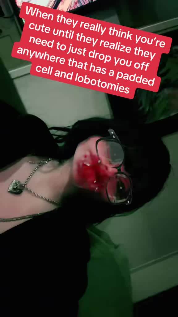 @Iminsanitylifeisthemadhouse🫀