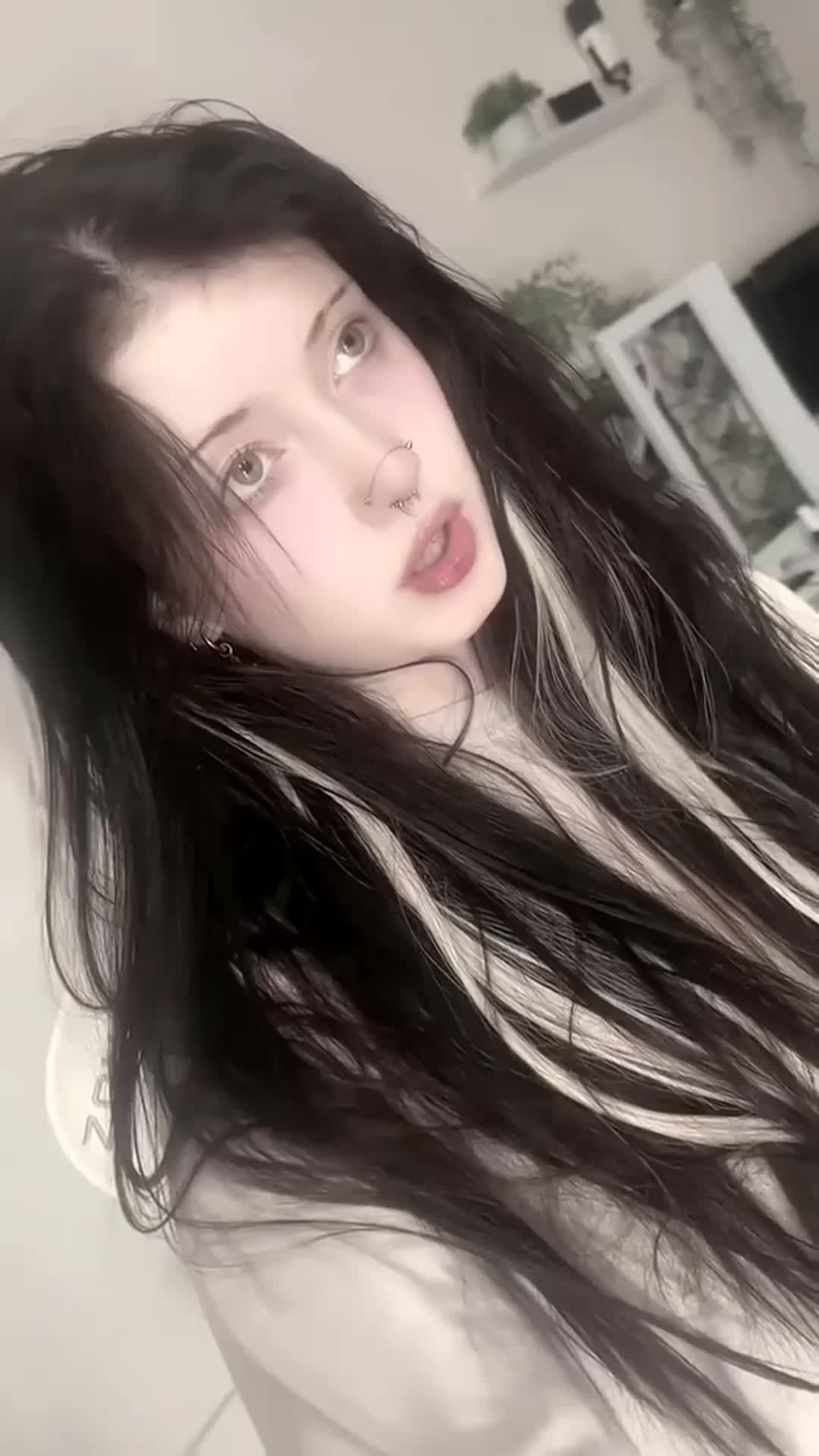 @elliecroix3954022