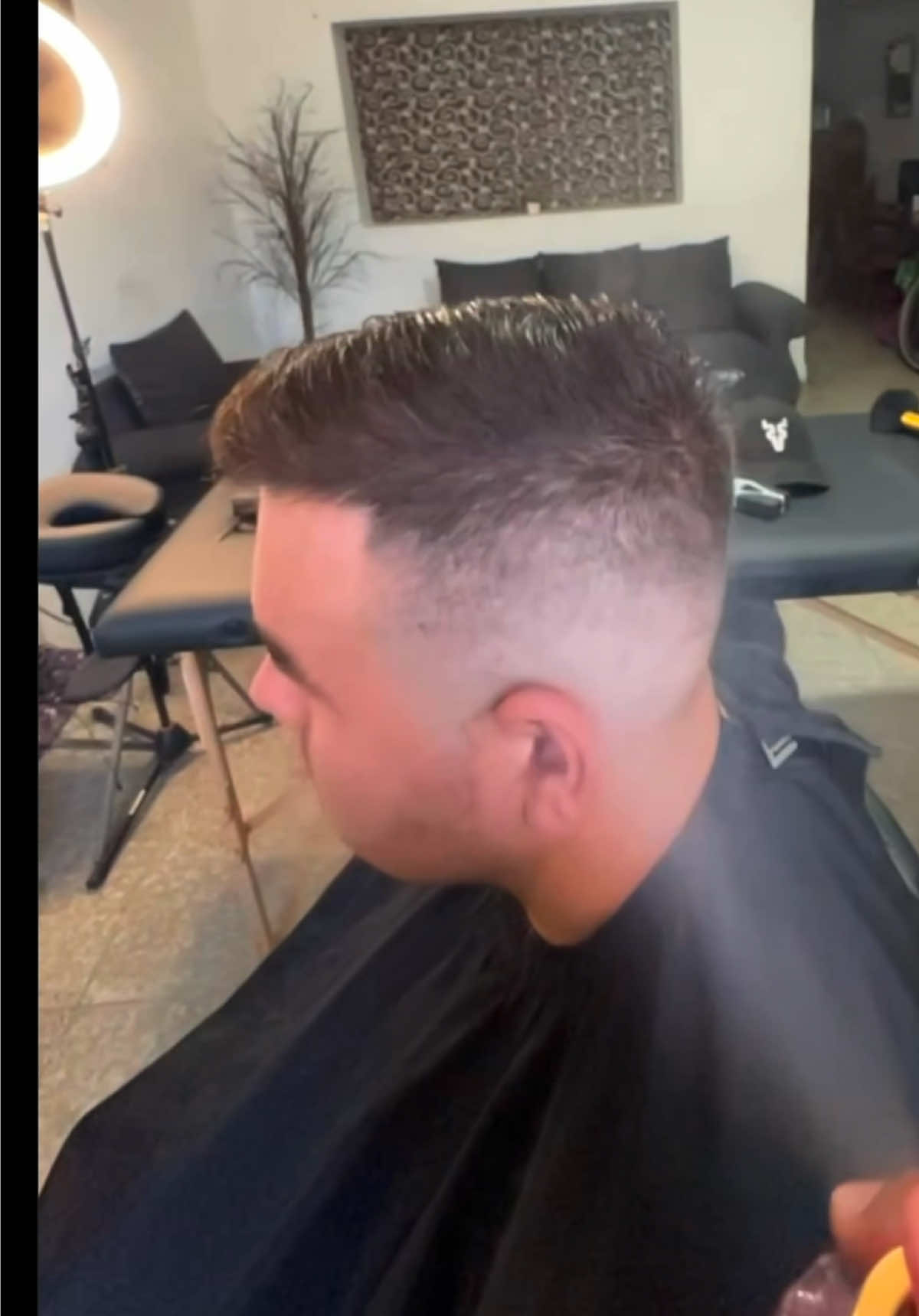 @Husky Barber Spa / Mazatlán